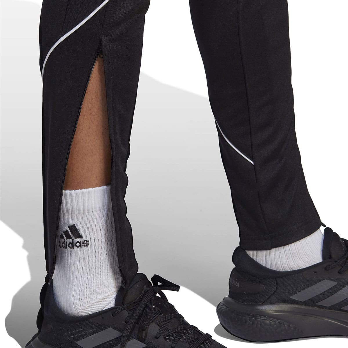 Adidas Herren Trainingshose Tiro 23 schwarz