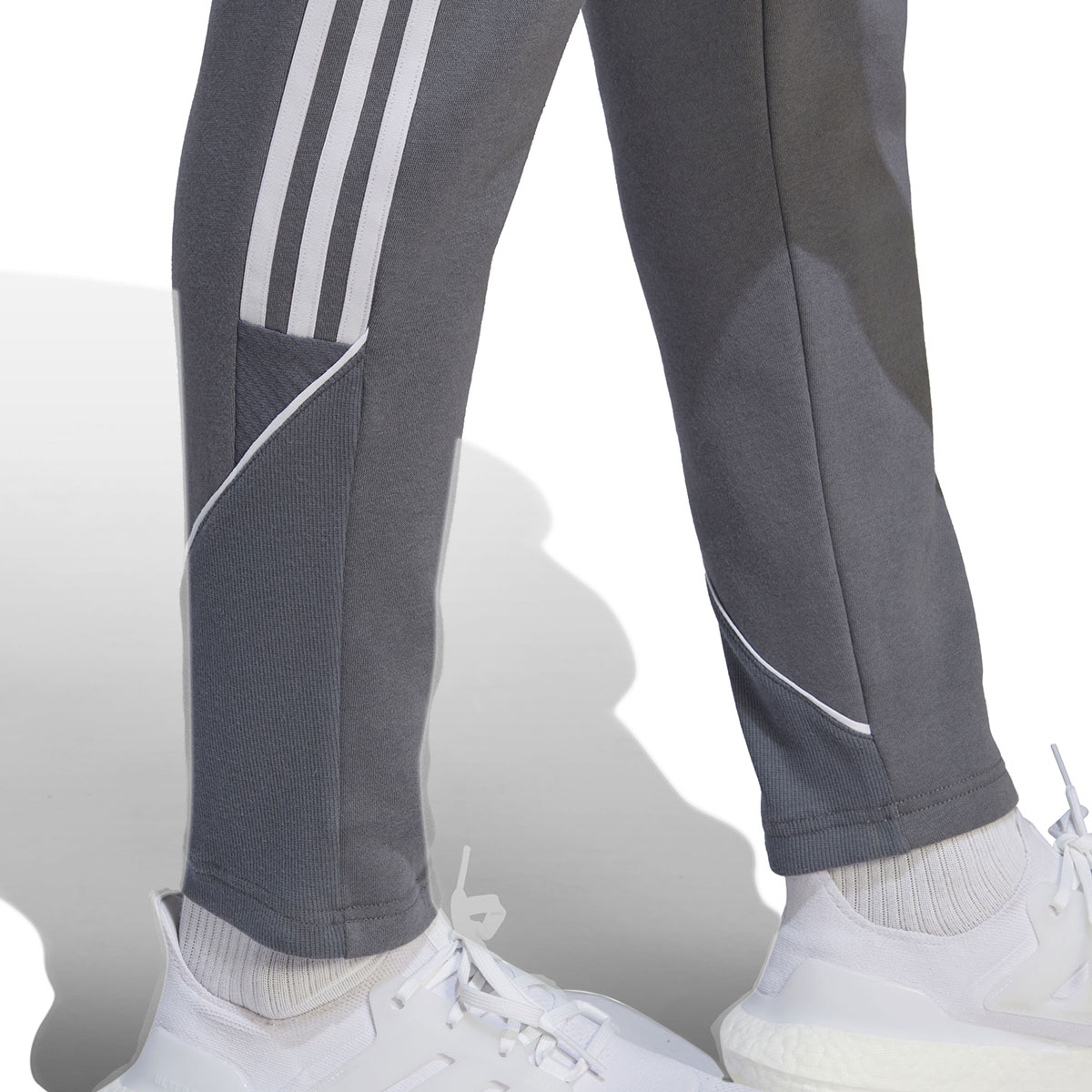 Adidas Herren Sweat Pants Tiro 23 grau